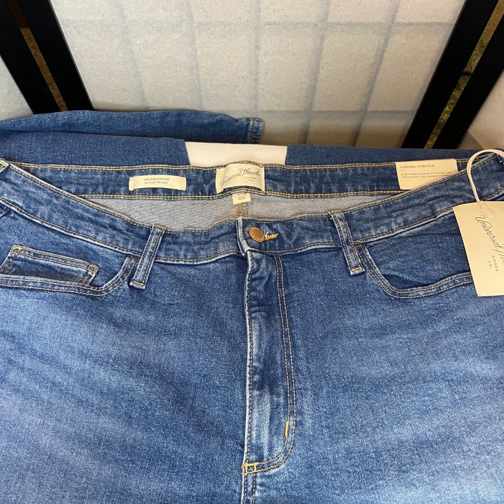 Universal Thread High Rise Straight Fitted Denim Jeans Medium Wash Blue NWT - Picture 9 of 10